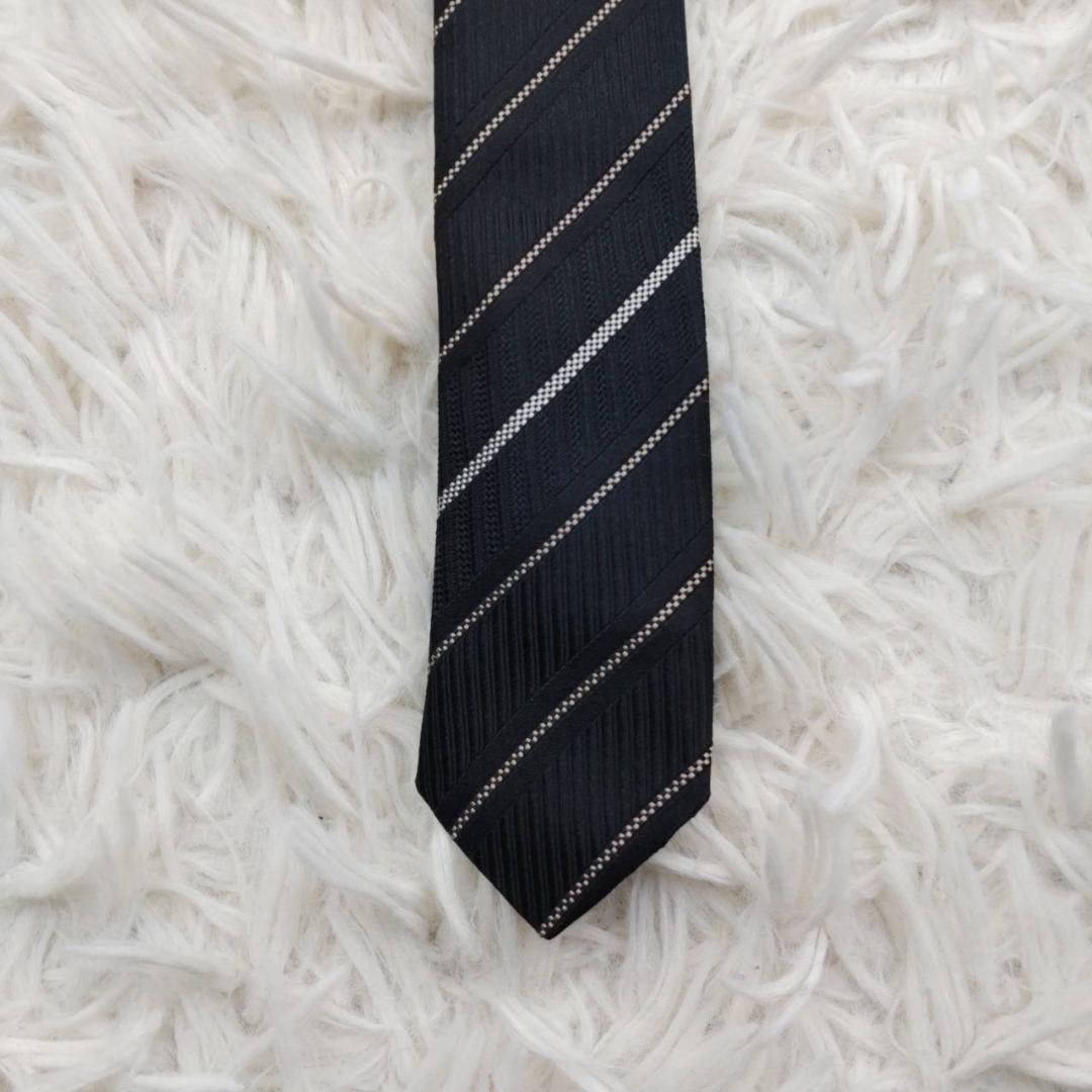 クリスチャンディオール 高級シルクネクタイ ストライプ柄 ブラック