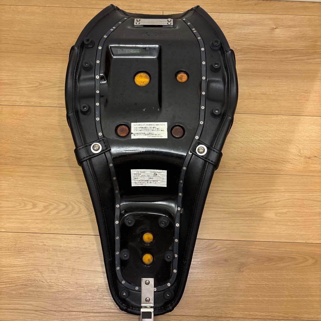 K&Hハーレーシート　ガンファイター タック2　’08～ツーリング