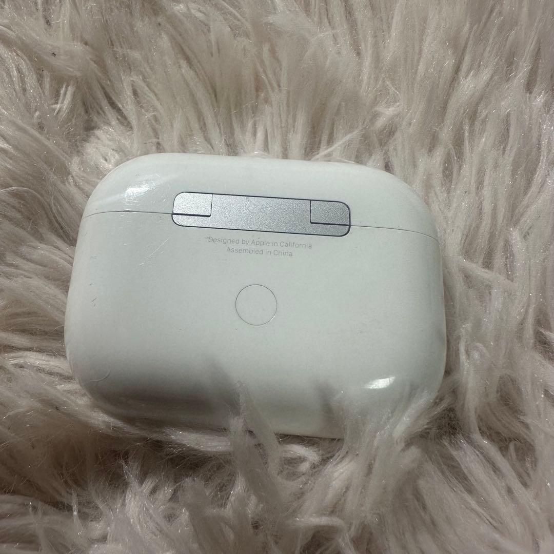 【正規品】AirPods pro 第一世代本体 ホワイト ケース付き