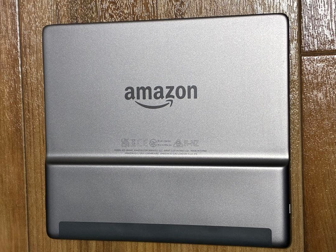 KindleOasis wifi+4G 32GB + カバー + マイクロusb