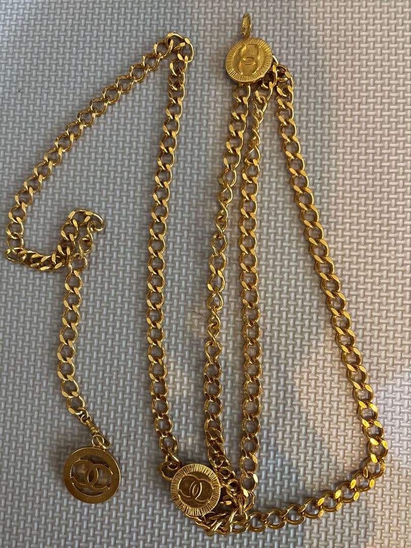 CHANEL ゴールド 3連チェーンベルト
