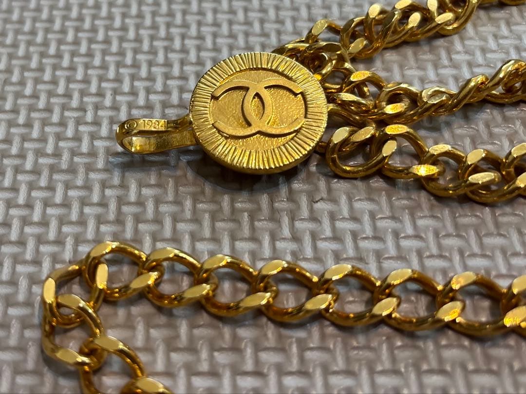 CHANEL ゴールド 3連チェーンベルト