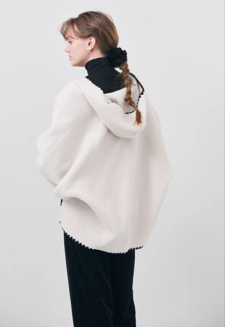 LIten♡Scallop Boa Hoodie ♡Ivory