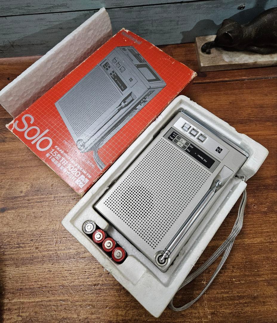 美品 ナショナル マイクロ白黒テレビ付き FM/AMラジオ TR-1020