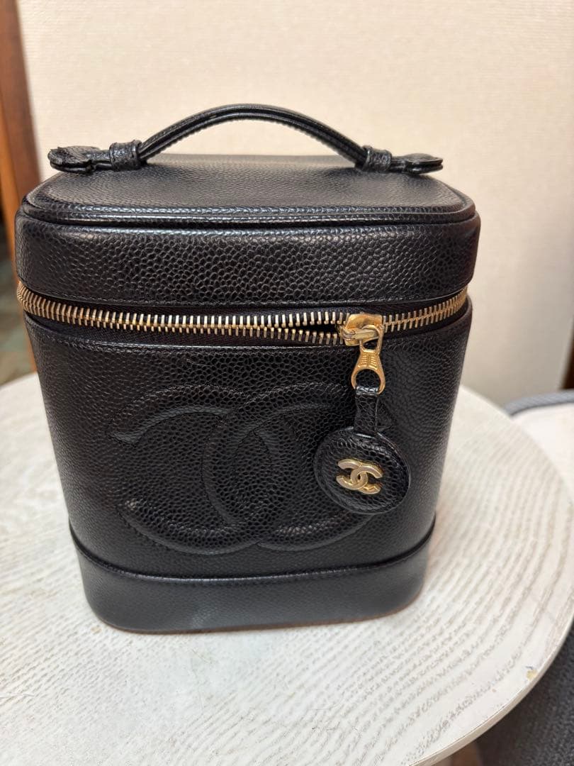 CHANELバニティ　ブラック