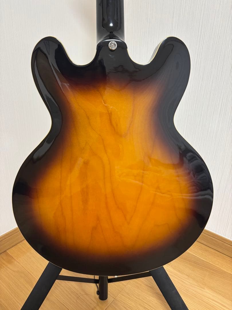 ピアレス製　06年casino ヴィンテージサンバースト　ハードケース付き