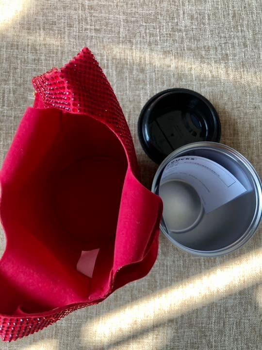 スタバ海外限定⭐️新品❗️2点セット❗️ブラックゴールドタンブラー&キラキラバック巾着