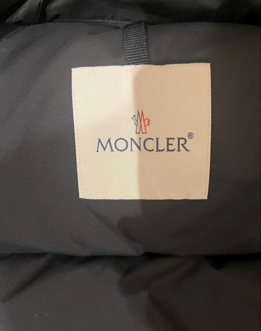 (フラワー)モンクレール レディース ダウンコートLocustelle