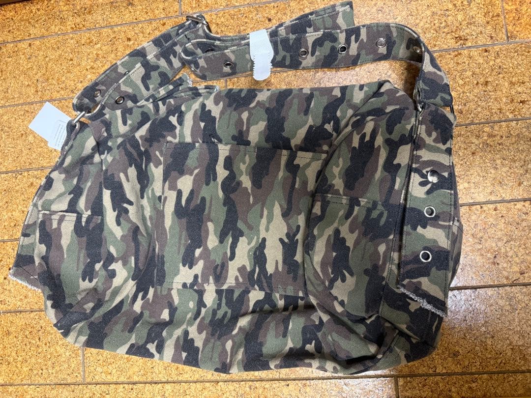 DTYYPE ロゴ入りヴィンテージ風ボストンバッグ