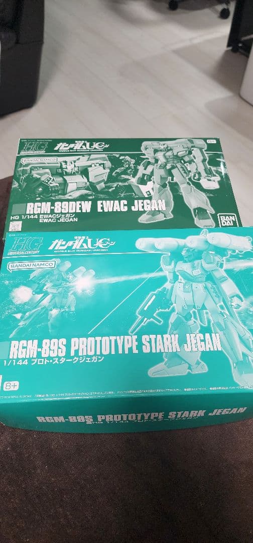 1/144 HG EWACジェガン + プロト・スタークジェガン