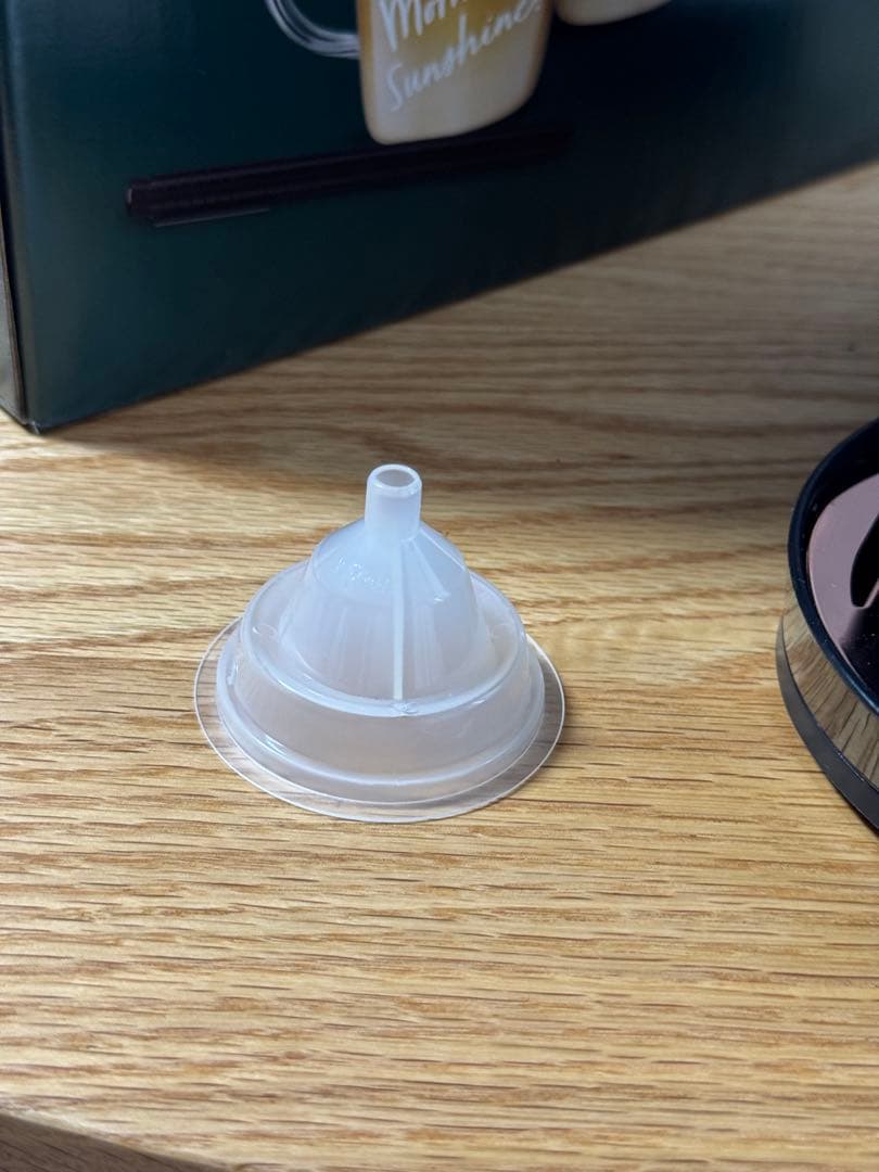 Nescafe Dolce Gusto GENIO S コーヒーメーカー