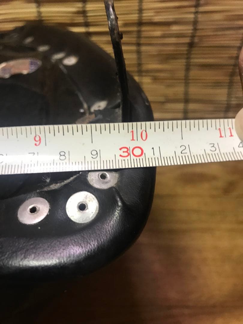 ハーレー ラペラ　シート