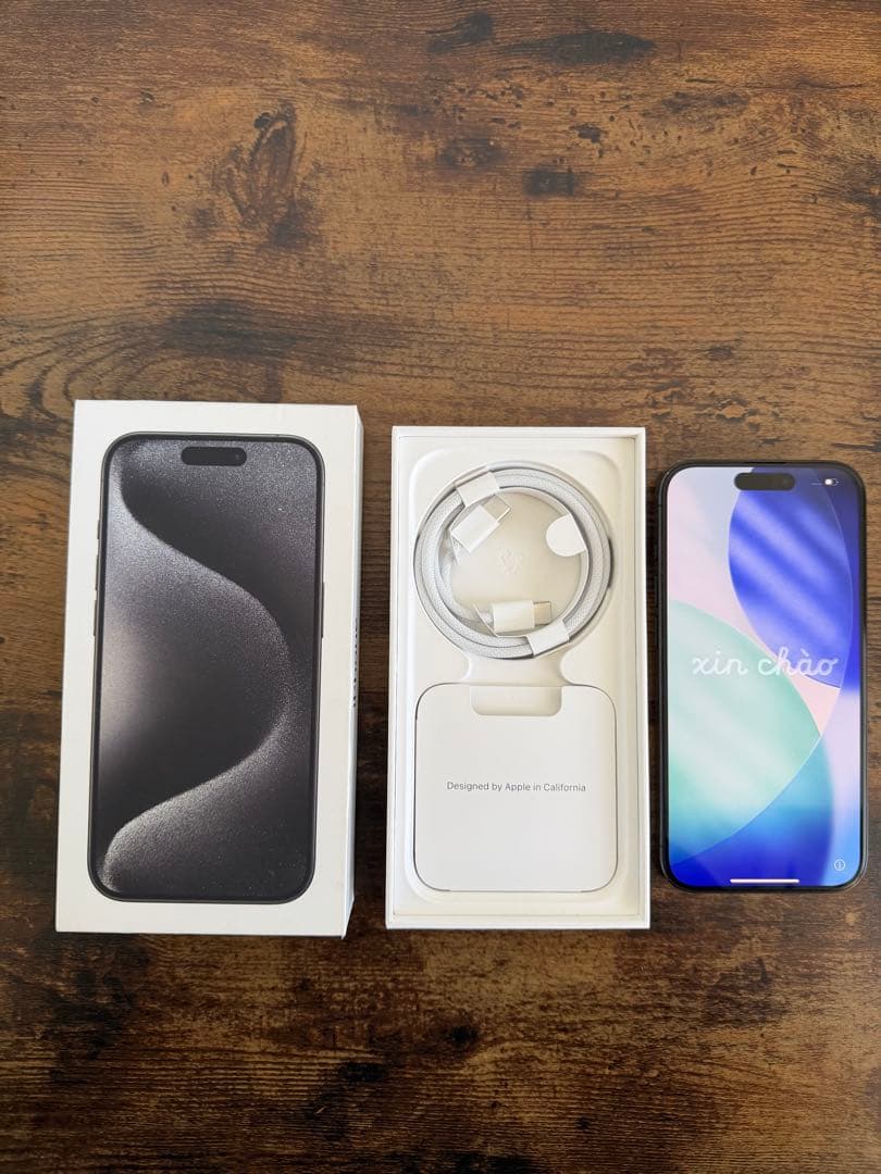 iPhone 15 Pro 本体 ブラックチタニウム128GB