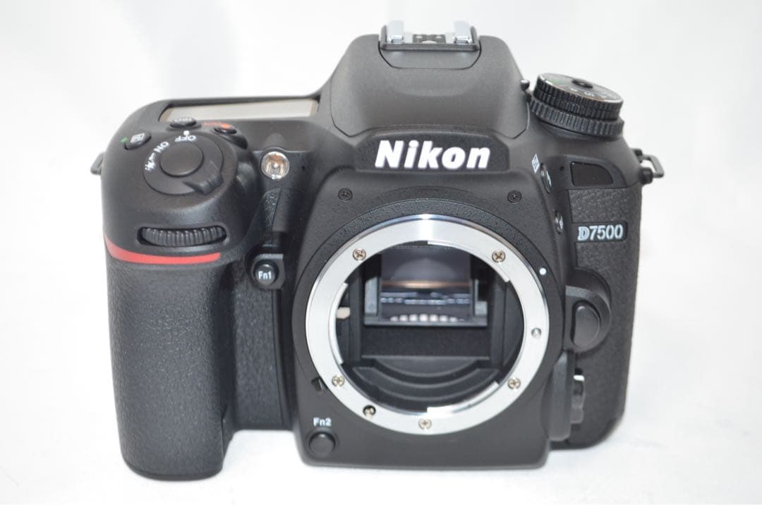 滅多にないシャッター数888回以下 Nikon D7500☆Wi-Fi搭載