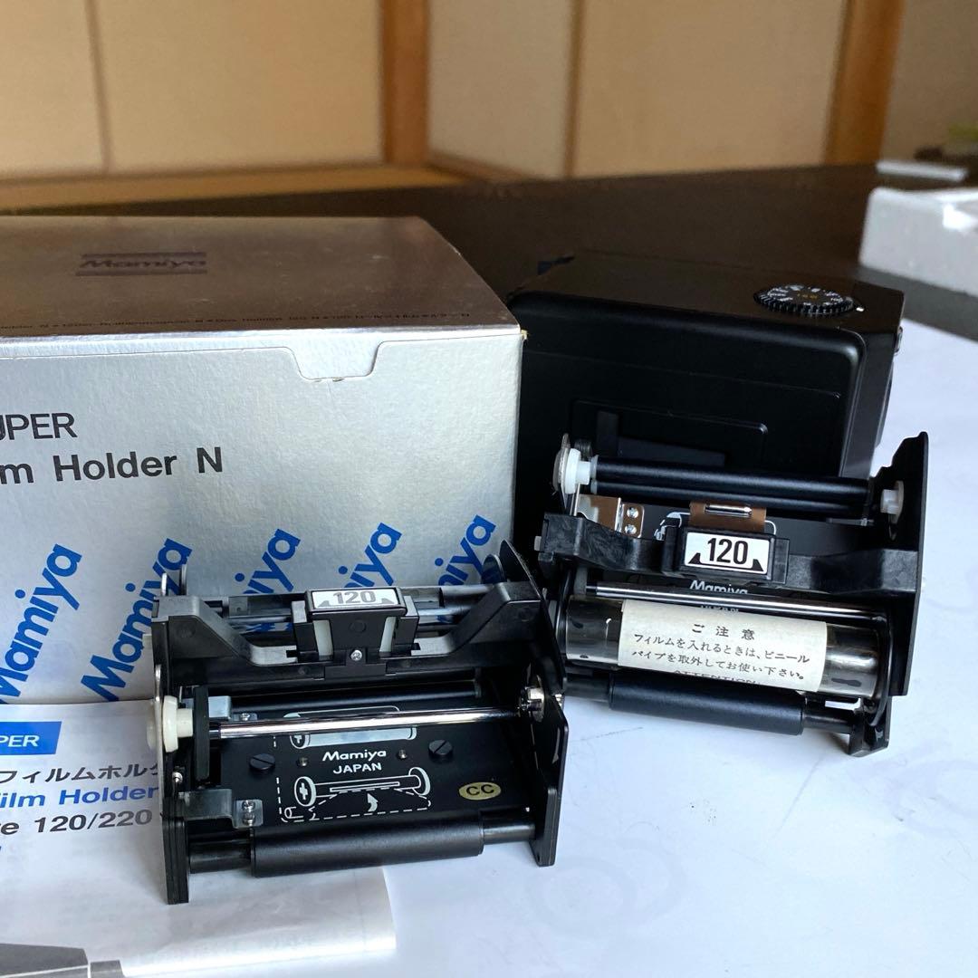 マミヤ645のロールホルダーと中枠