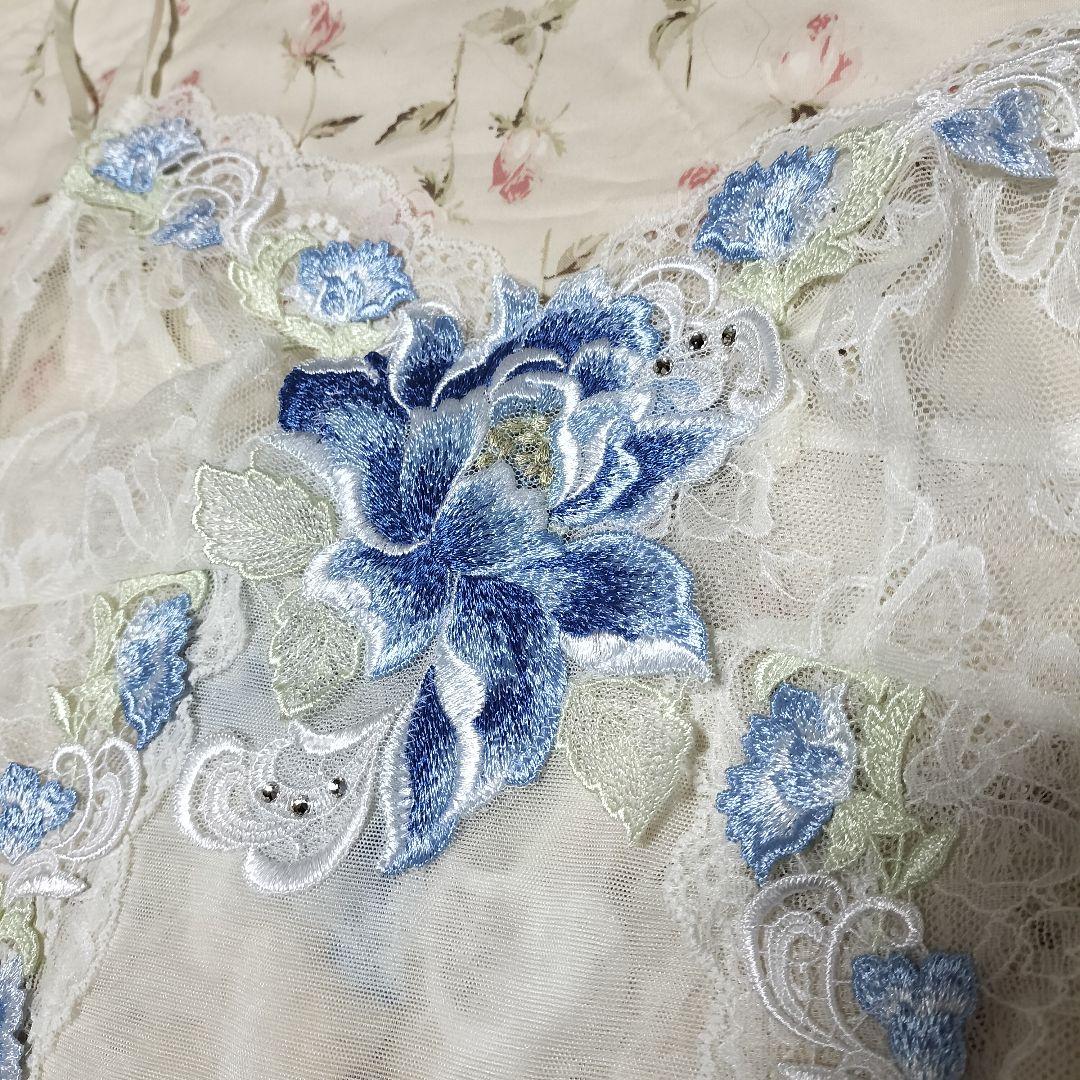 ほ*ぷ様 サルート迎賓の薔薇C70ブラジャー ショーツM キャミソールM 3点セ