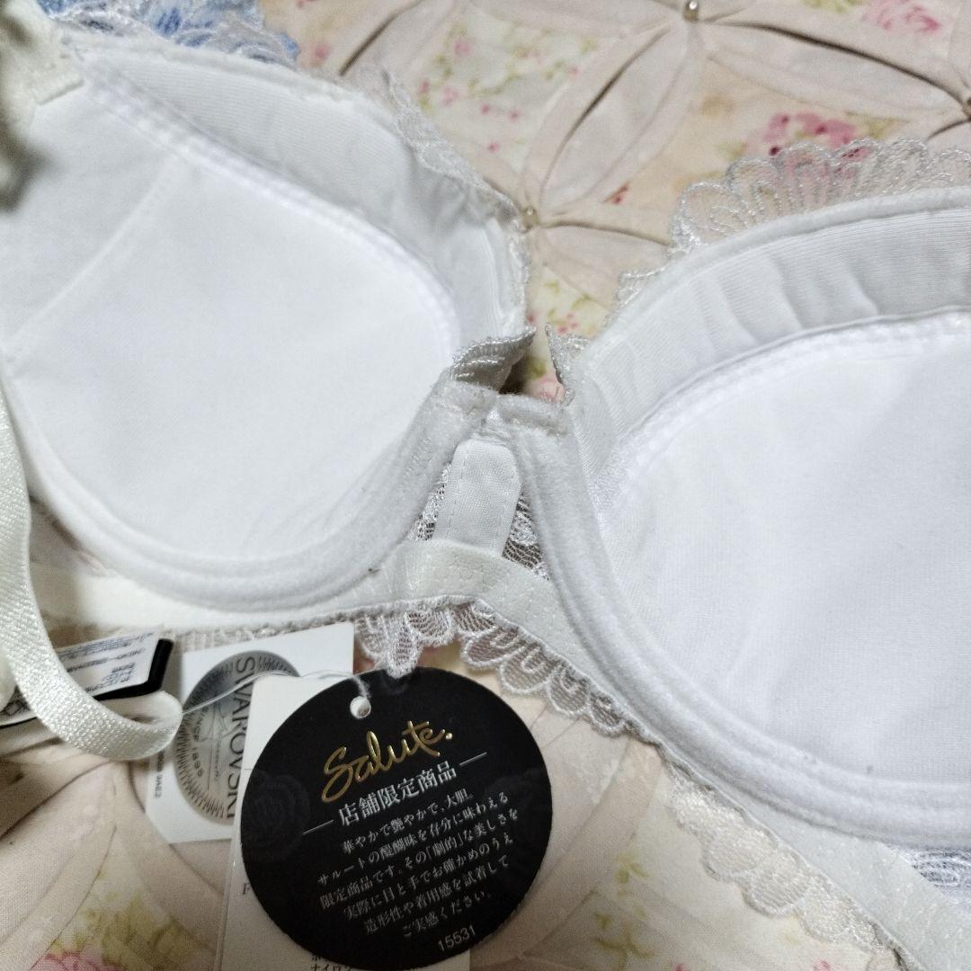 ほ*ぷ様 サルート迎賓の薔薇C70ブラジャー ショーツM キャミソールM 3点セ