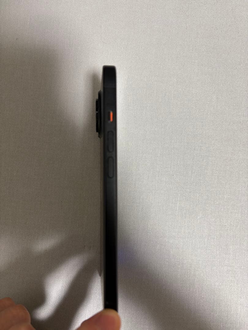 キャンディー　iPhone15 128GB ブラック 保護カバー 箱付き