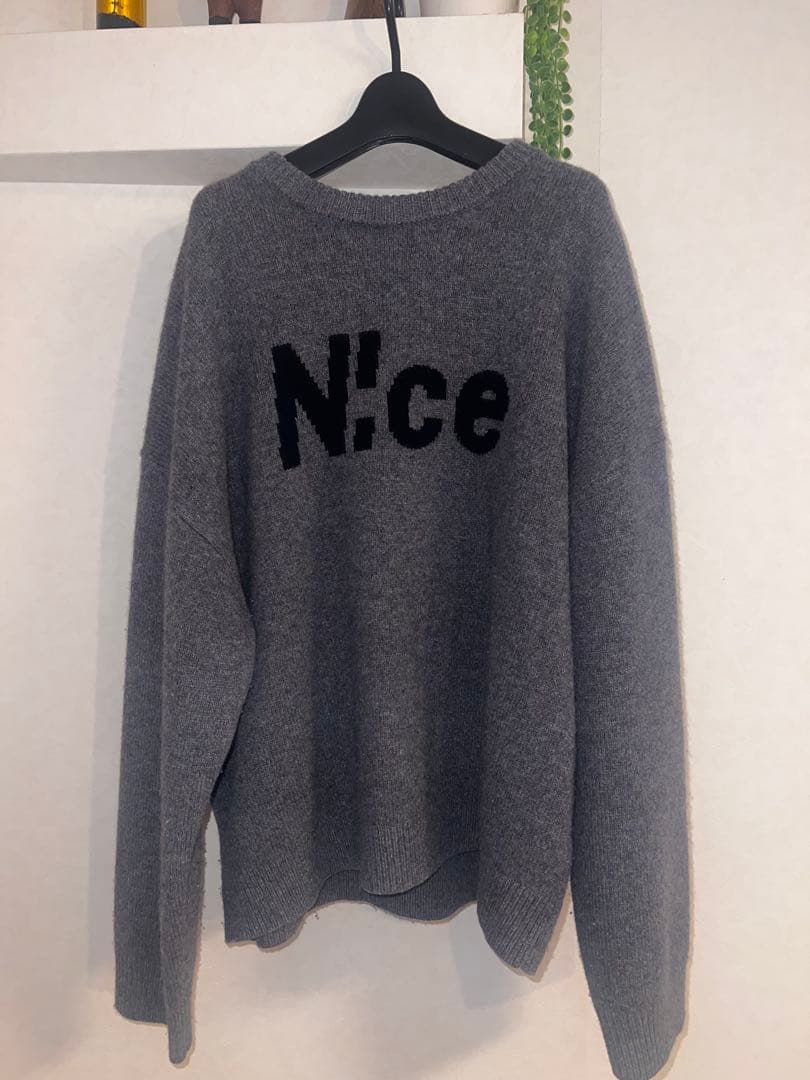 N!ce ロゴ入り グレー セーター　ttt_msw