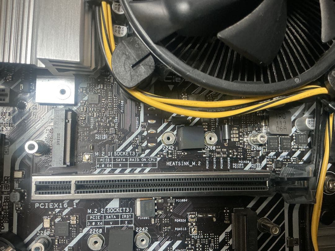 第11世代 COREi5 メモリ16GB NVMeSSD512 BariKata