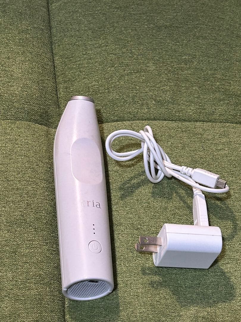 トリア 脱毛器 ホワイト USB充電式　廃盤