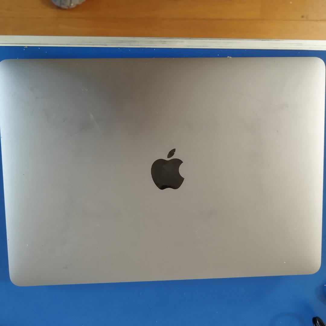 MACBOOK　PRO　13インチ　A1708用の液晶パネル