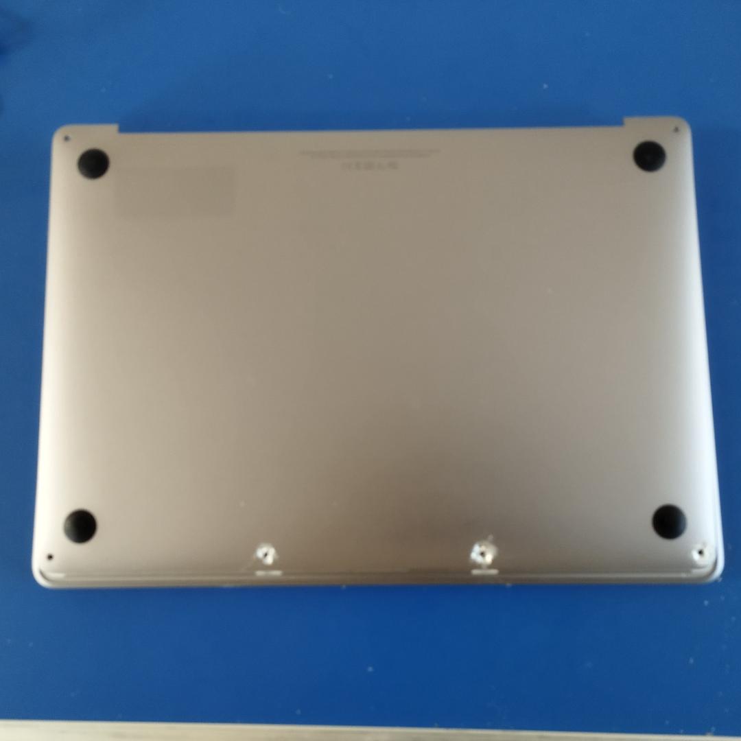 MACBOOK　PRO　13インチ　A1708用の液晶パネル