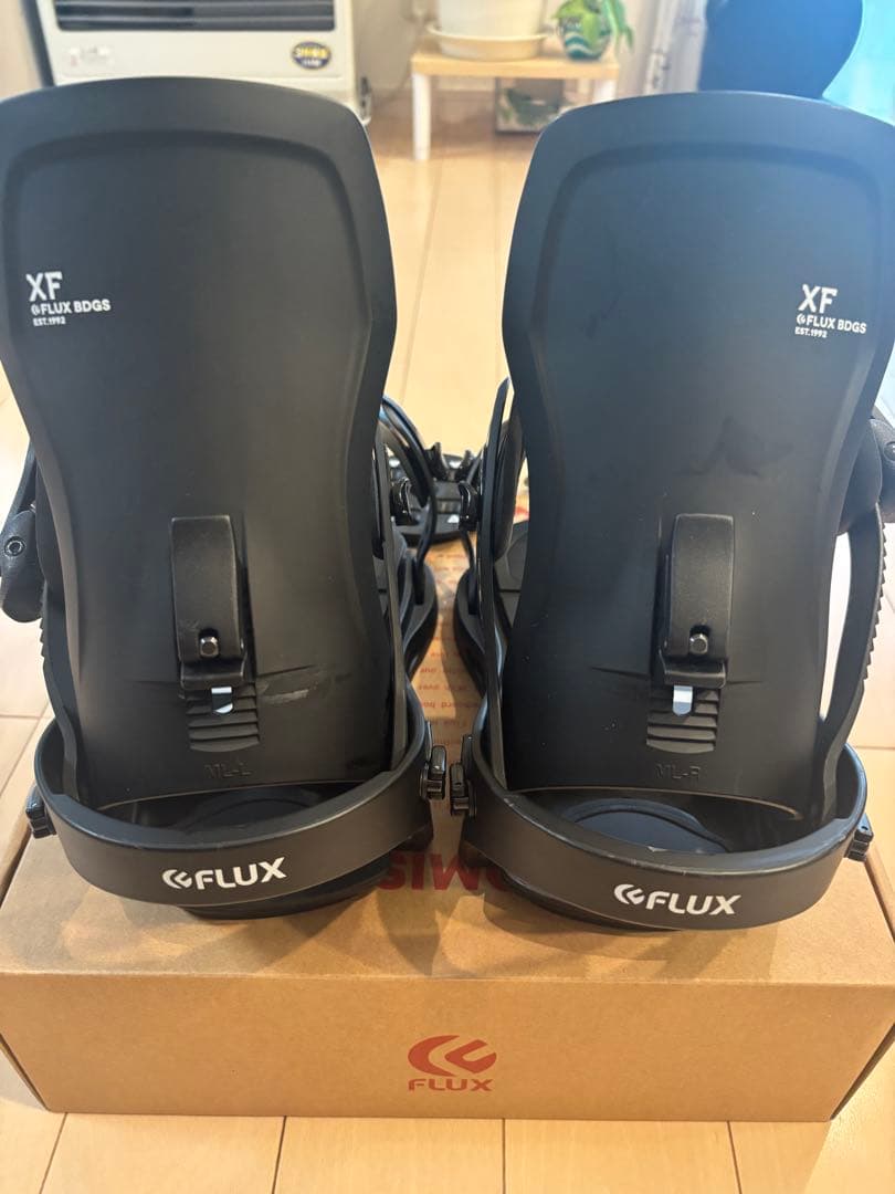 FLUX XF 22-23モデル　ブラック　Ｍサイズ
