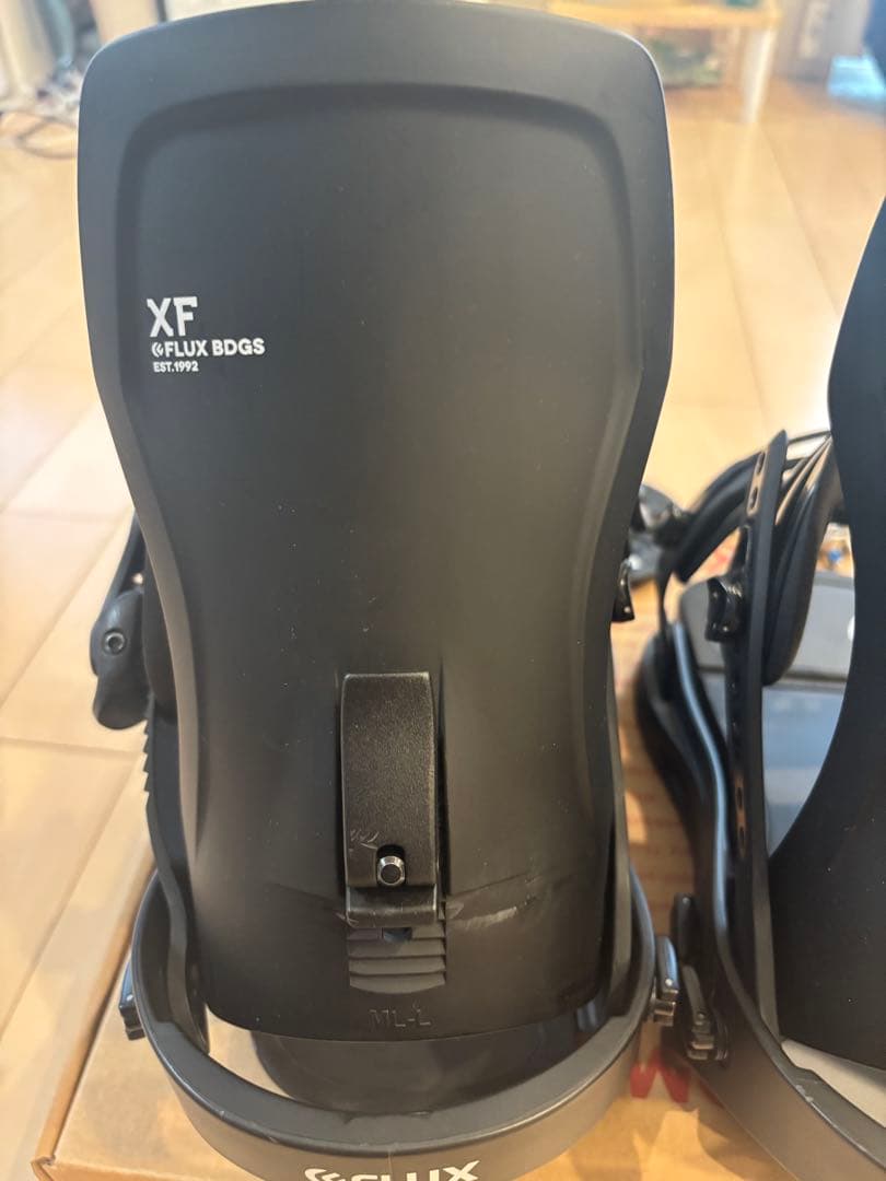 FLUX XF 22-23モデル　ブラック　Ｍサイズ
