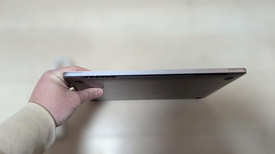 MacBook本体 MacBook Pro 13-inch (2017) i5 / 8GB