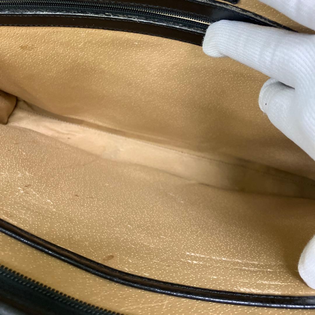 ロエベ　ビジネスバッグ 黒 ロゴ入り