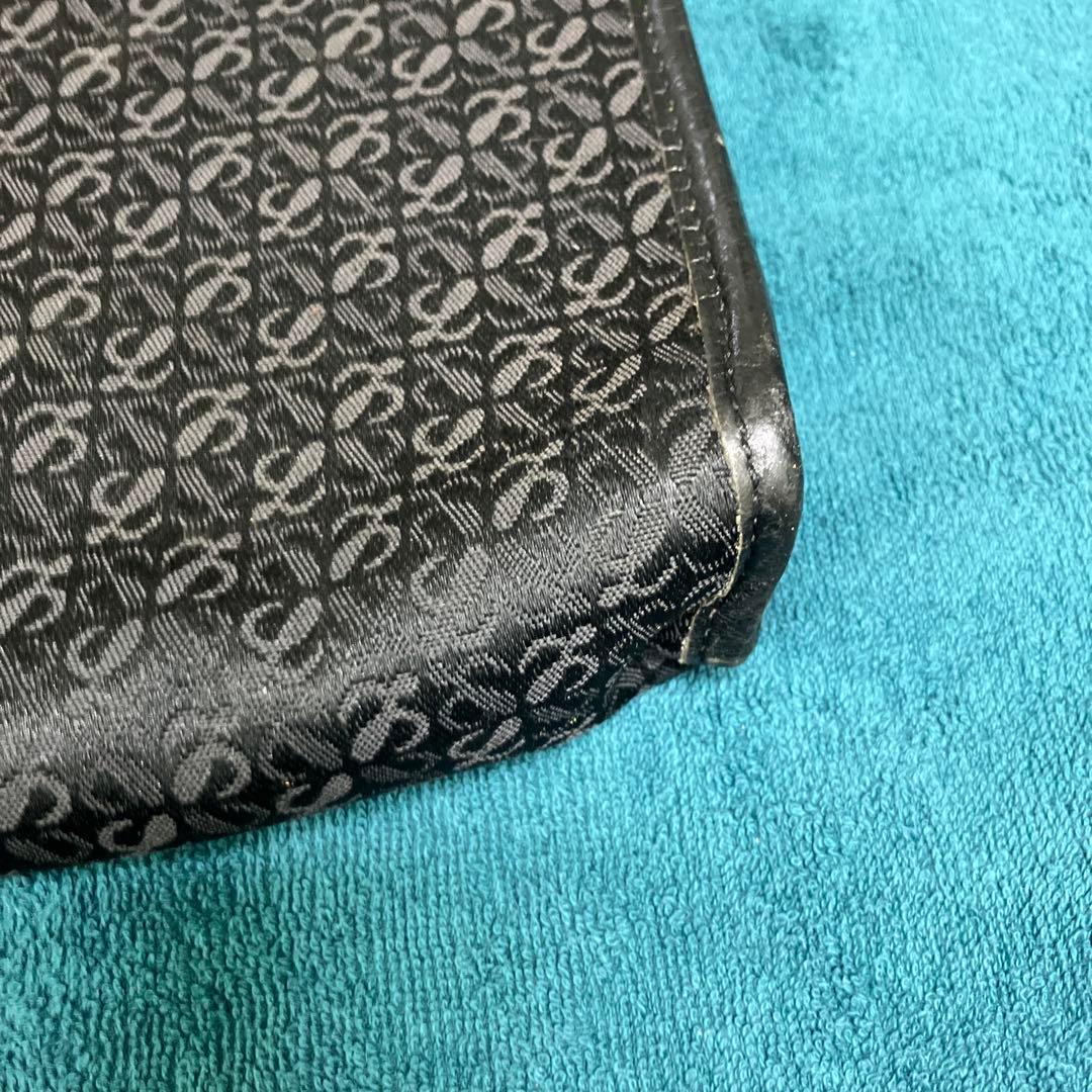 ロエベ　ビジネスバッグ 黒 ロゴ入り