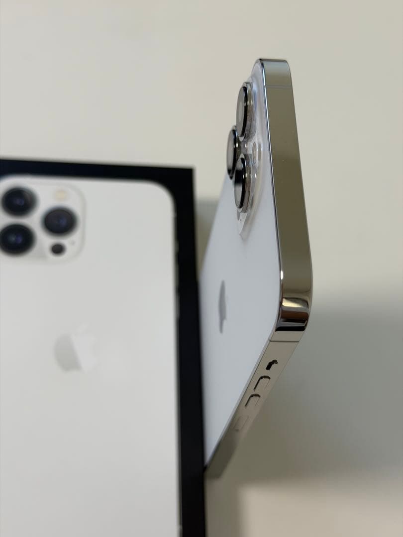 iPhone 13 pro max 256G シルバー　SIMフリー　美品