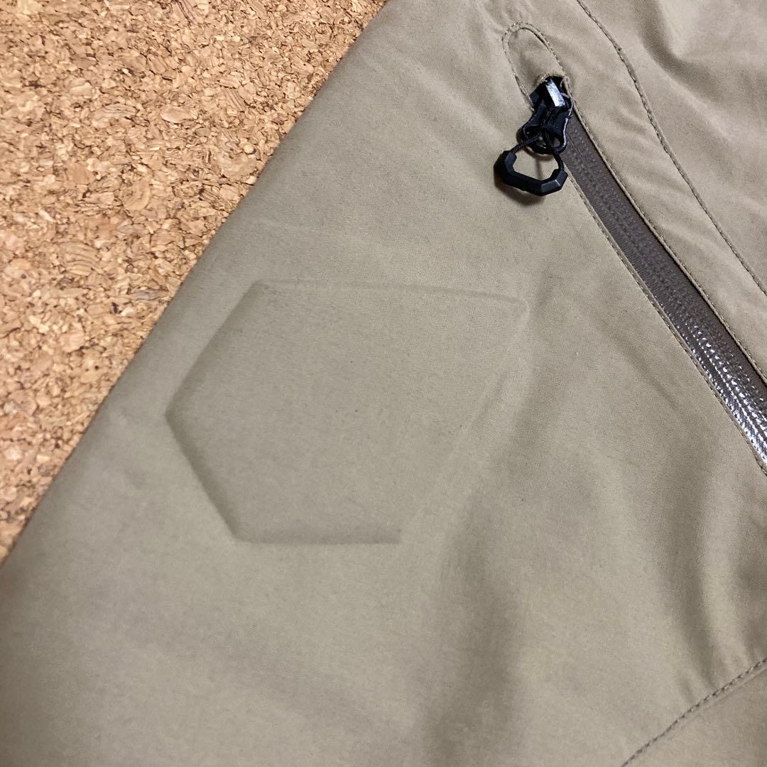 【美品】ボルコム VOLCOMスノーパンツGORE-TEXスノボSメンズベージュ