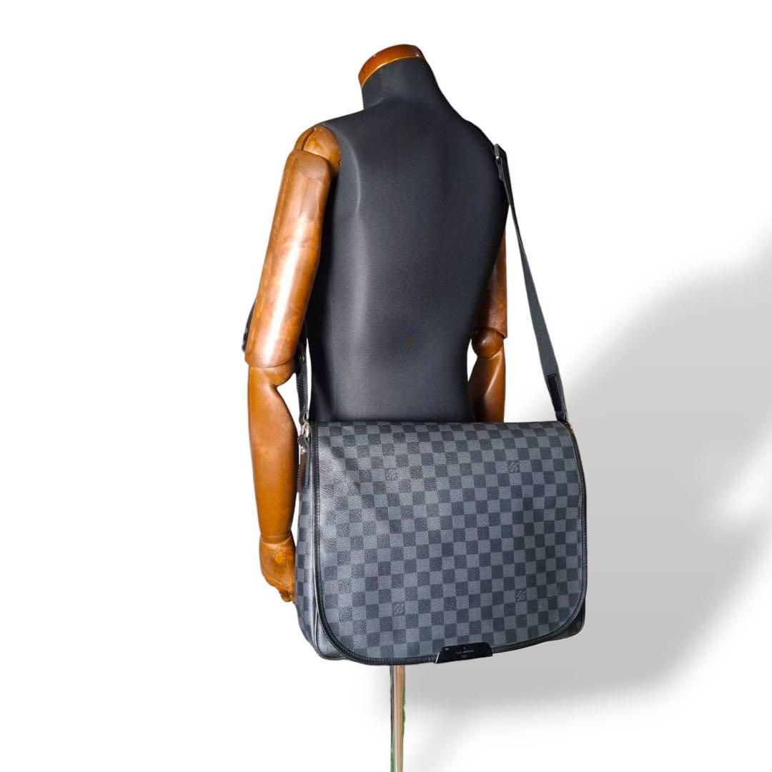 希少　ルイヴィトン　ダミエ　グラフィット　レンツォ　ショルダーバッグ　0200