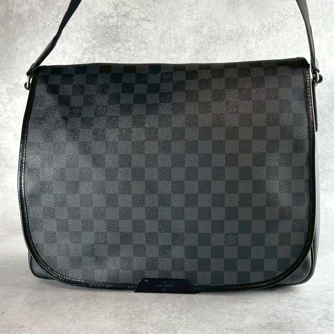 希少　ルイヴィトン　ダミエ　グラフィット　レンツォ　ショルダーバッグ　0200