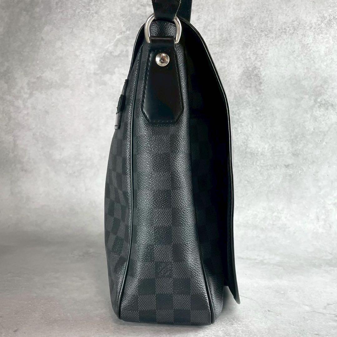 希少　ルイヴィトン　ダミエ　グラフィット　レンツォ　ショルダーバッグ　0200