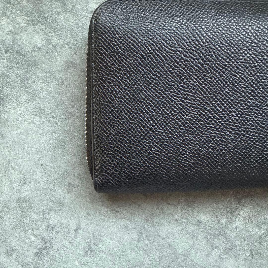 ブラックレザー長財布 ジッパー式
