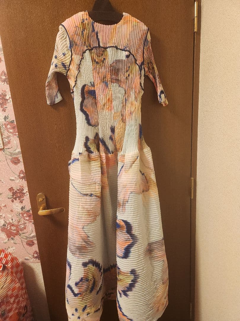 julia heuer♡マルチカラー プリーツワンピース サイドポケット付き