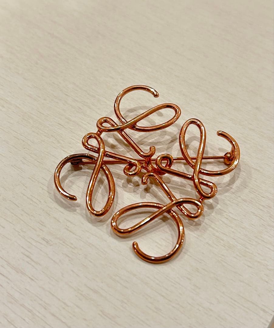 クレーン様 LOEWE ロエベ ローズゴールド ブローチ