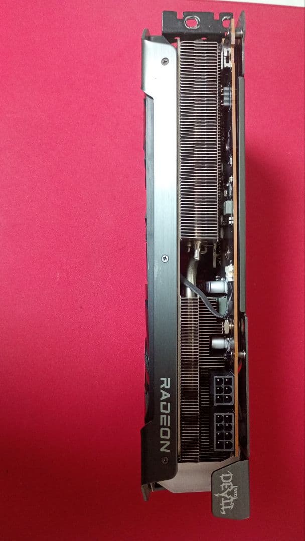グラフィックボード・グラボ・ビデオカード Red Devil RX6600XT 8 GBD6-3DHE/OC
