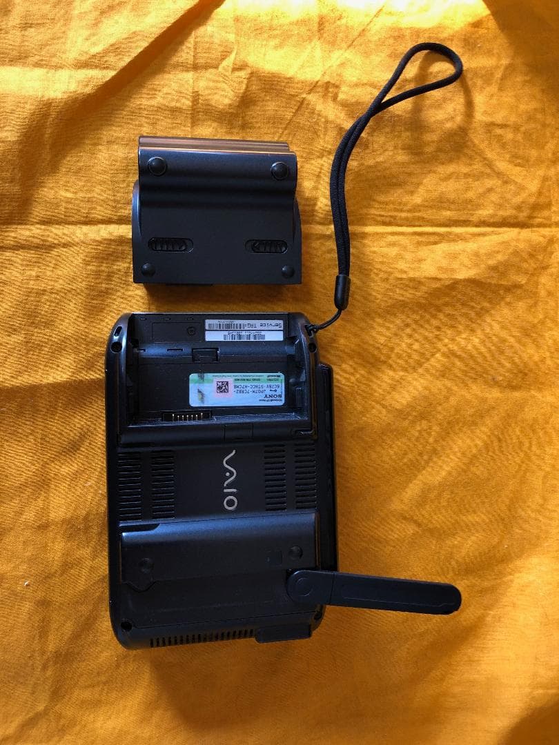 その他ノートPC本体 VAIO typeU PCG-1J1N