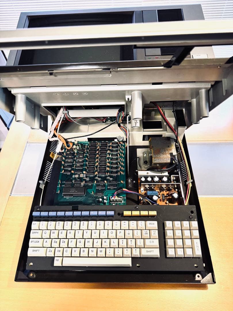 SHARP MZ-2000 パーソナルコンピュータ ジャンク