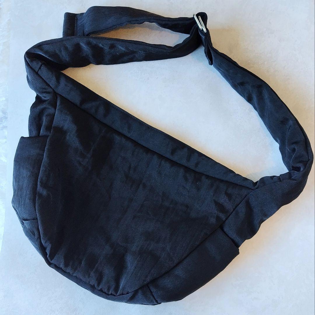 美品 ITTI ANNIE PUFFER TOWN MOON BAG イッチ