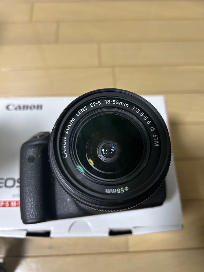 Canon EOS KissX8i 三脚付き