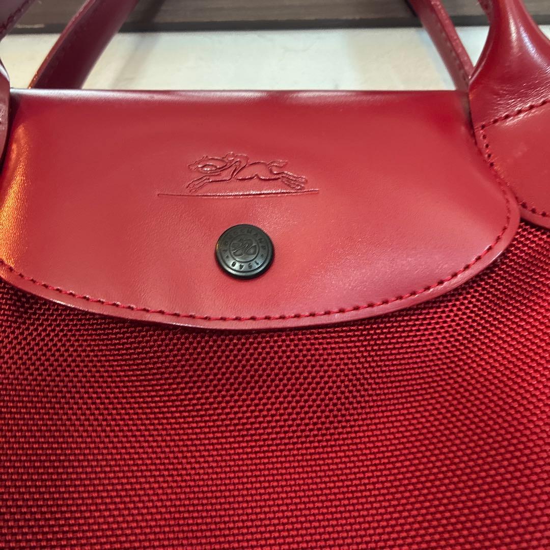 美品ロンシャン　カギ付き　旅行ボストンバッグ赤