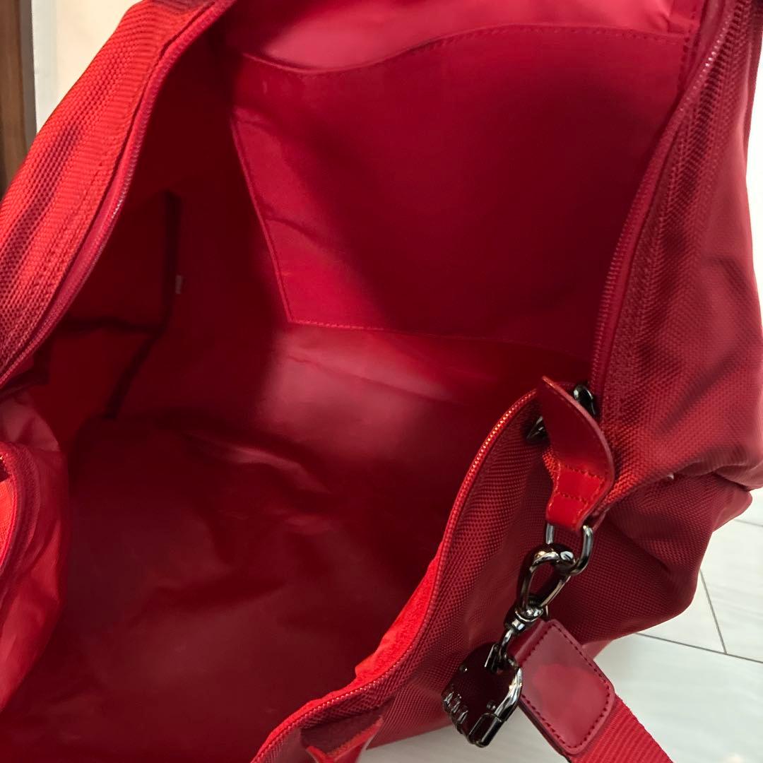 美品ロンシャン　カギ付き　旅行ボストンバッグ赤