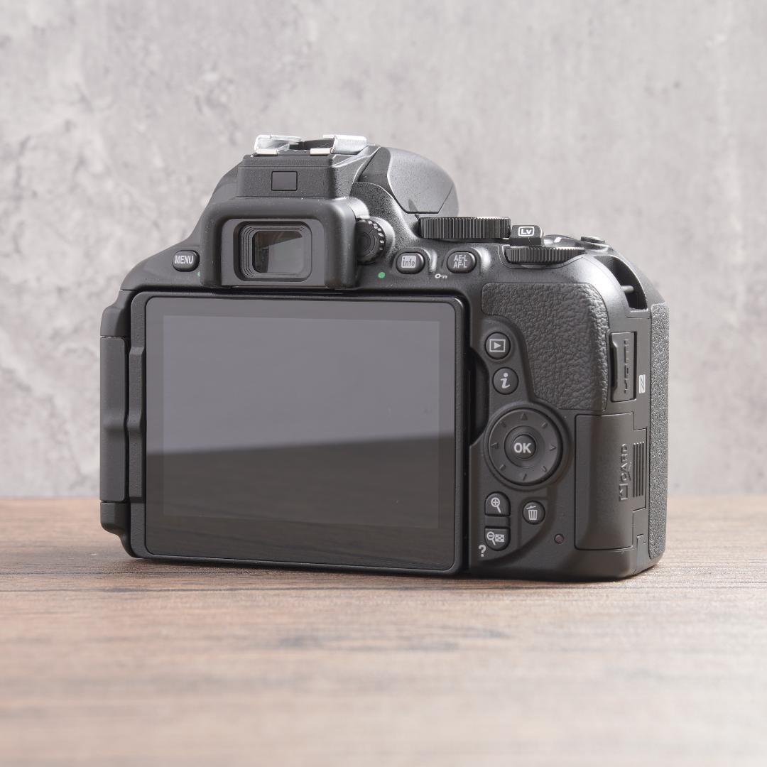 おまけなし！ショット数26回で新品レベル✨Nikon D5600　944