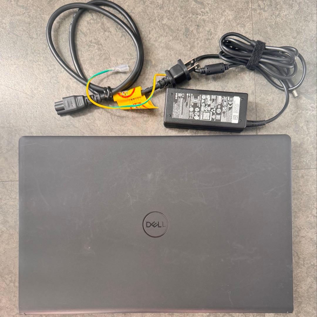 Windowsノート本体 Dell Inspiron 15 Intel Core i7 1TB