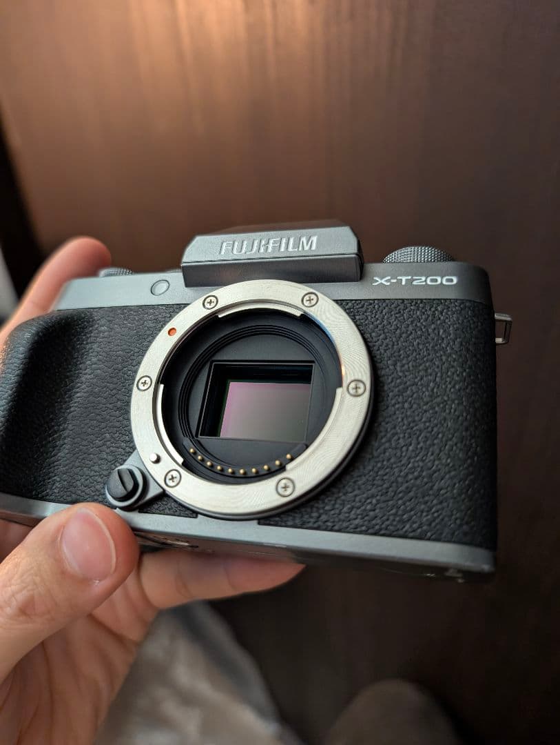 【最終値下げ】FUJIFILM X-T200 一眼レフカメラ（本体のみ）